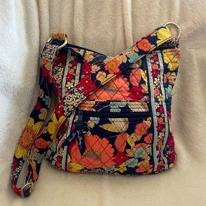 VERA BRADLEY navy crossbody